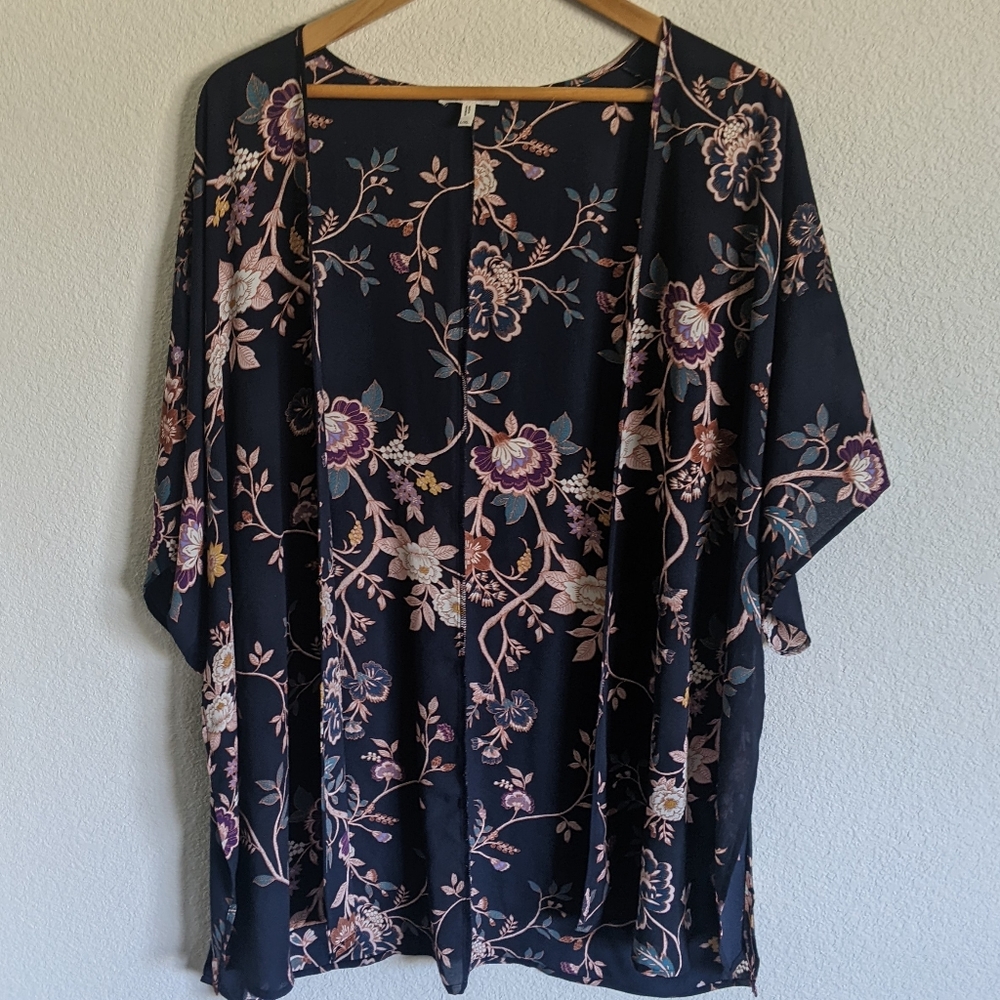 Kimono Style Navy Floral Print Cover-up Shrug